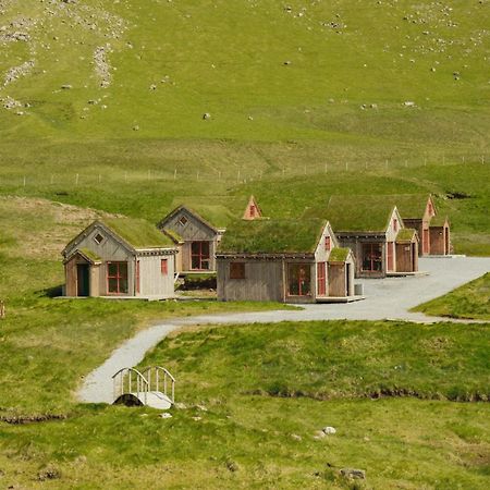 Mulafossur Cottages By Famous Waterfall In Gasadalur Luaran gambar