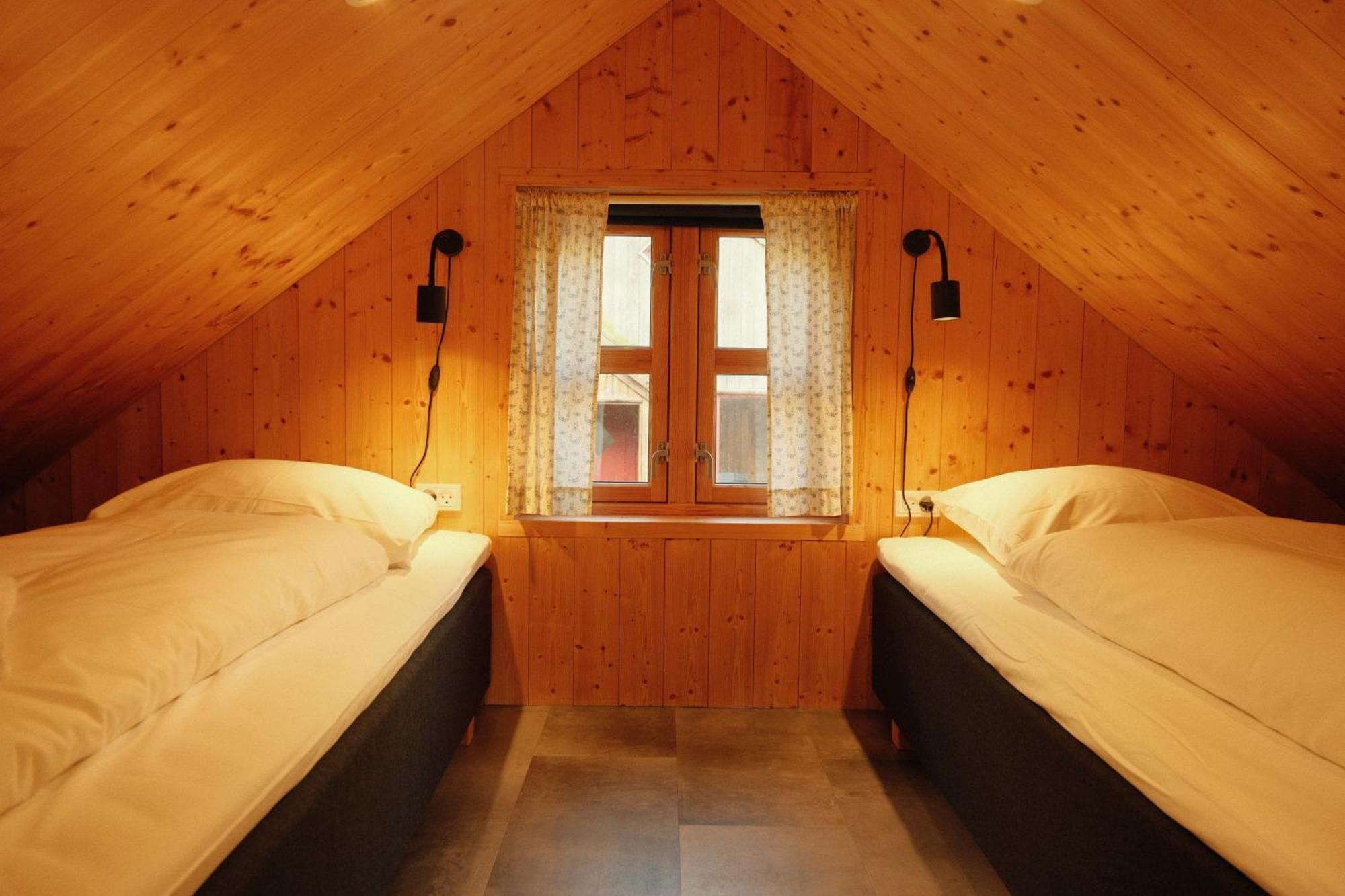 Mulafossur Cottages By Famous Waterfall In Gasadalur Luaran gambar